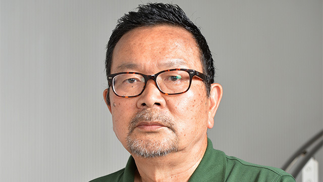 女の確かさが照らす、<br />男のよるべなさ<br />自覚することで歩み始めた男たちの姿を描く