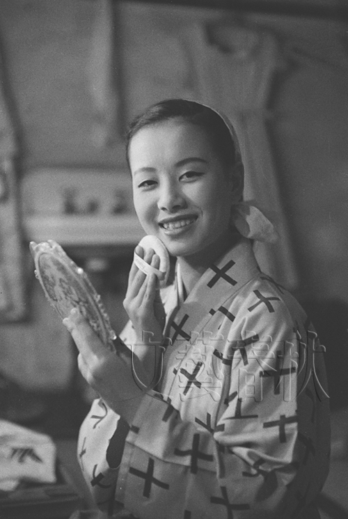 昭和とともに歩んだ<br />美空ひばりの波乱万丈人生