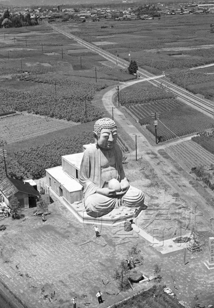 昭和二十九年に空撮したセメント大仏