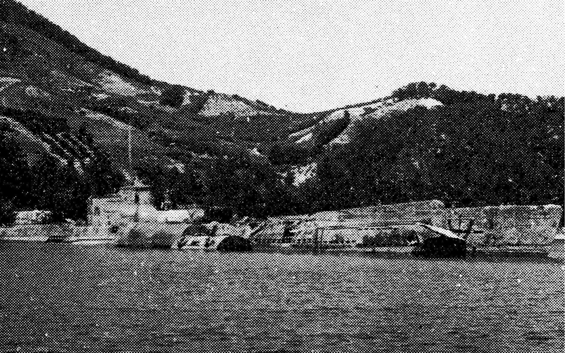 浮揚した伊号第三三潜水艦内を撮影した唯一の新聞記者が語った 浮揚した伊号第三三潜水艦内を撮影した唯一の新聞記者が語った